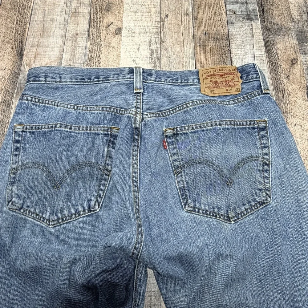 Levis pre owned